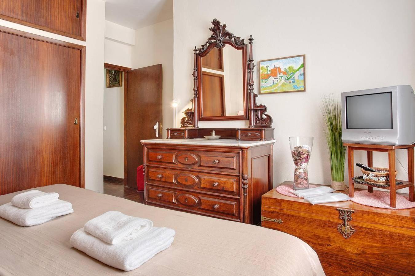 Suites Pinto Coelho Caniço Exterior foto