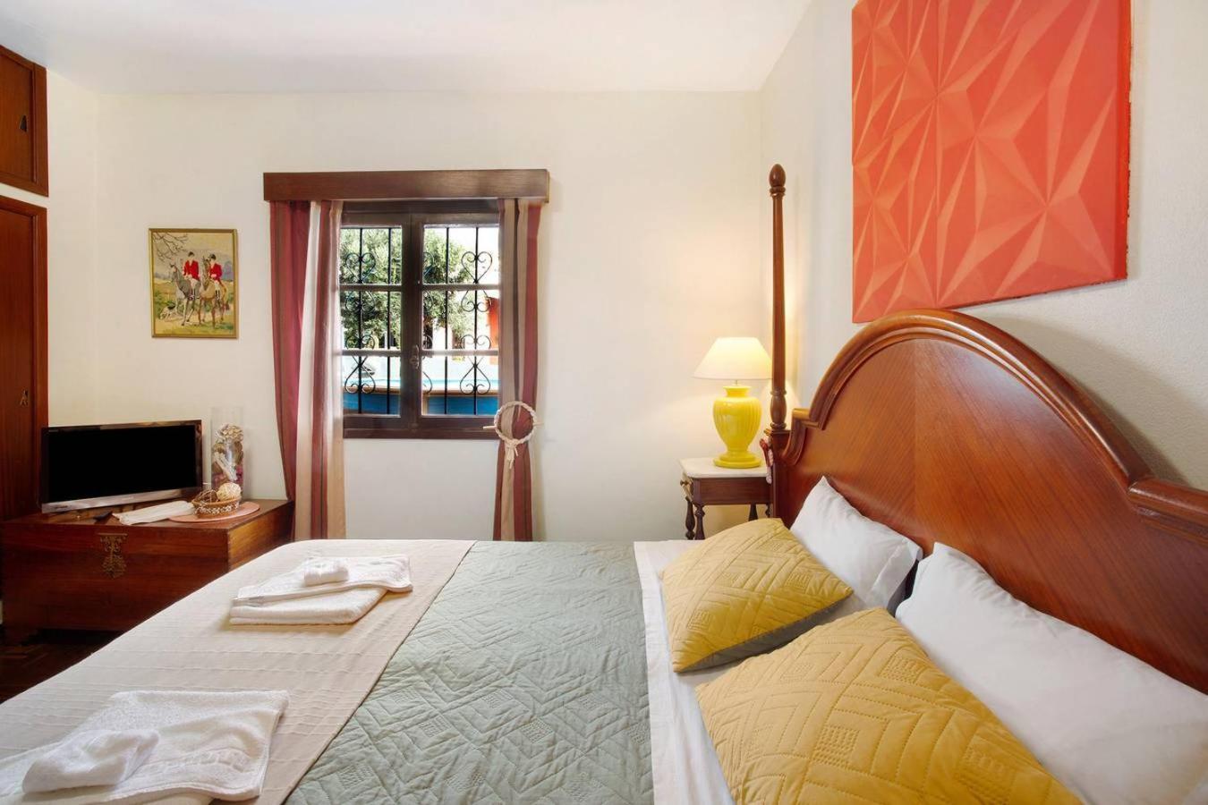Suites Pinto Coelho Caniço Exterior foto